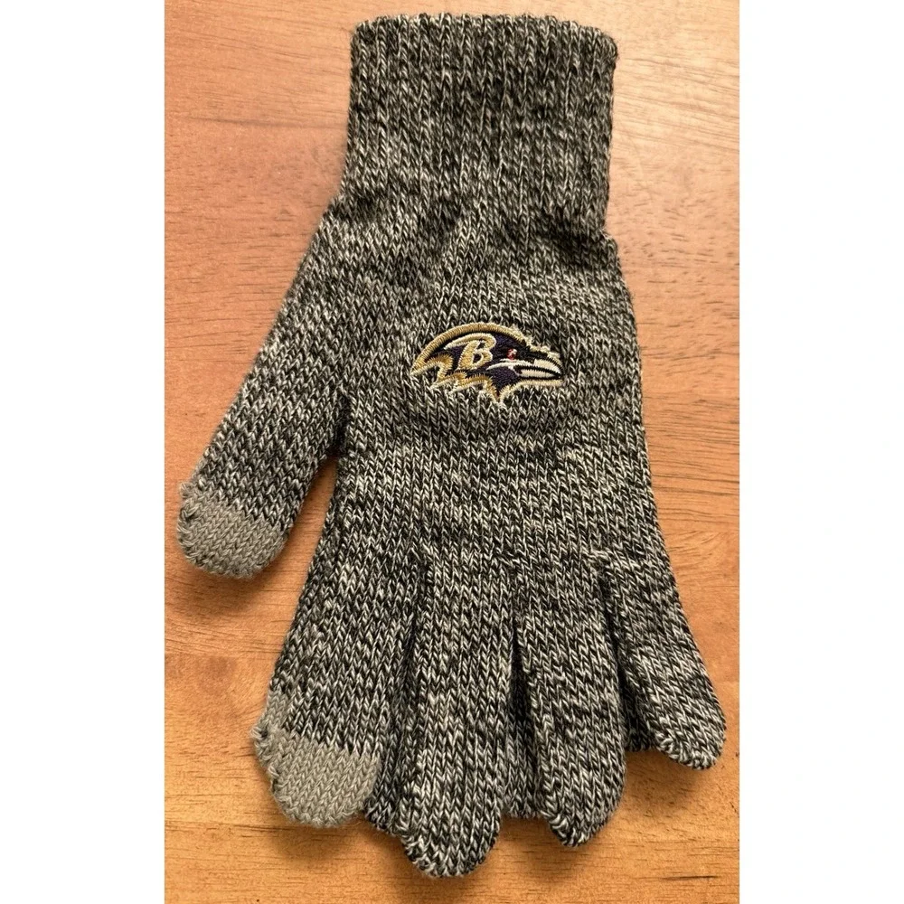 Baltimore Ravens Gloves Knit Utility Winter Sport Logo TEXTING FINGER TIP - Gray